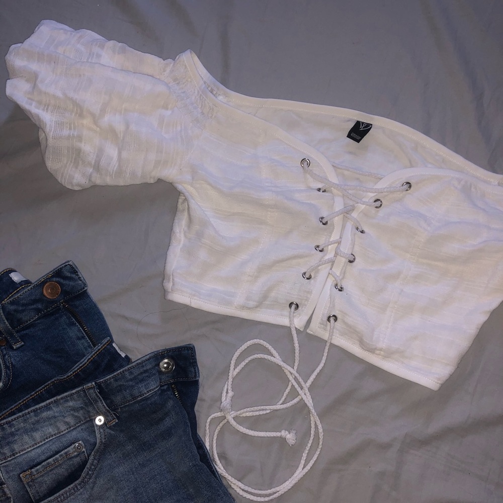 Mamácita lace crop top